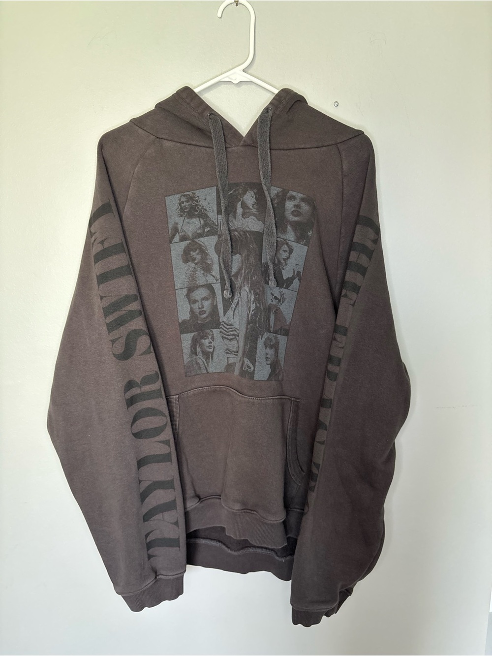 Taylor Swift dark gray Eras Tour Graphic Pullover Hoodie XL
